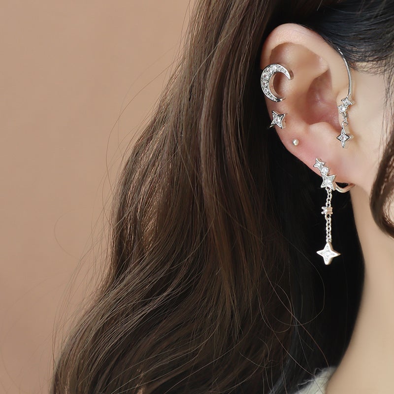Moon earring - with diamonds