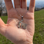 Close-up detail of Personalized necklace - For the best mother in the world showing premium quality craftsmanship