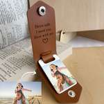Personalized photo Keychain - To my Dad custom engraving detail and material quality